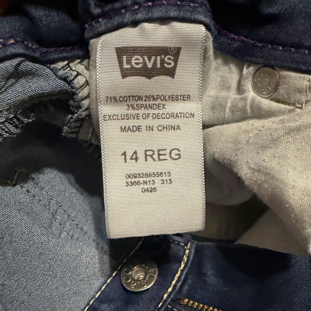 Levi’s 14R Girls Super Cute Jeans Measurements are in pictures Great Condition 🔥 - Picture 5 of 11